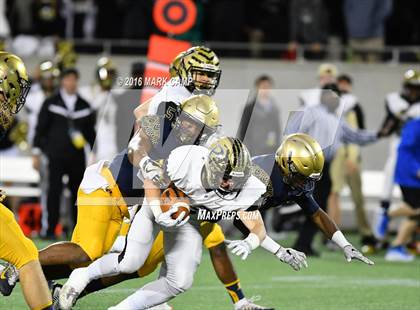 Thumbnail 2 in St. Thomas Aquinas vs. Plant (FHSAA 7A Final) photogallery.