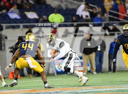 Thumbnail 1 in St. Thomas Aquinas vs. Plant (FHSAA 7A Final) photogallery.