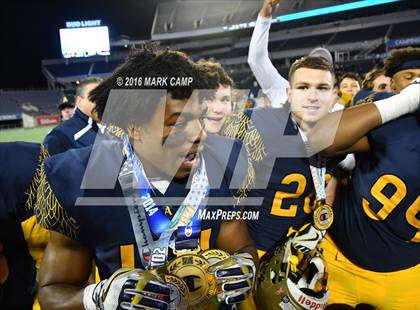 Thumbnail 1 in St. Thomas Aquinas vs. Plant (FHSAA 7A Final) photogallery.