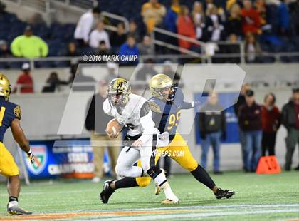 Thumbnail 2 in St. Thomas Aquinas vs. Plant (FHSAA 7A Final) photogallery.