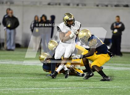Thumbnail 3 in St. Thomas Aquinas vs. Plant (FHSAA 7A Final) photogallery.