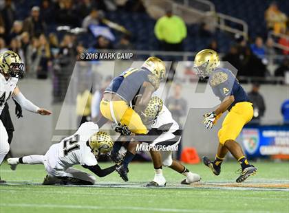Thumbnail 2 in St. Thomas Aquinas vs. Plant (FHSAA 7A Final) photogallery.
