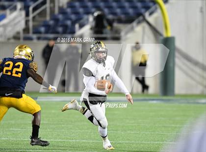 Thumbnail 3 in St. Thomas Aquinas vs. Plant (FHSAA 7A Final) photogallery.