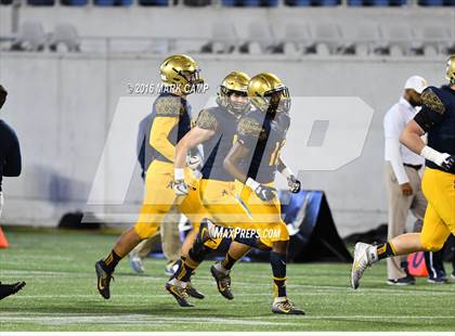 Thumbnail 2 in St. Thomas Aquinas vs. Plant (FHSAA 7A Final) photogallery.