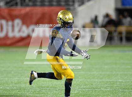 Thumbnail 1 in St. Thomas Aquinas vs. Plant (FHSAA 7A Final) photogallery.