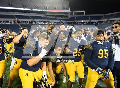 Thumbnail 3 in St. Thomas Aquinas vs. Plant (FHSAA 7A Final) photogallery.