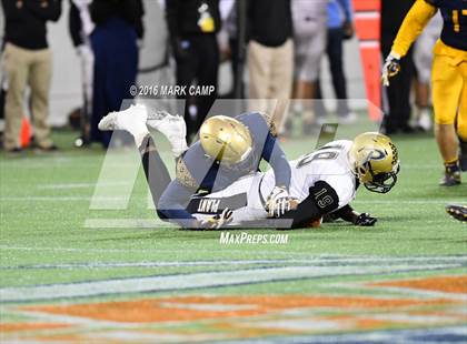 Thumbnail 2 in St. Thomas Aquinas vs. Plant (FHSAA 7A Final) photogallery.