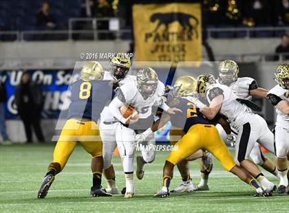 Thumbnail 3 in St. Thomas Aquinas vs. Plant (FHSAA 7A Final) photogallery.