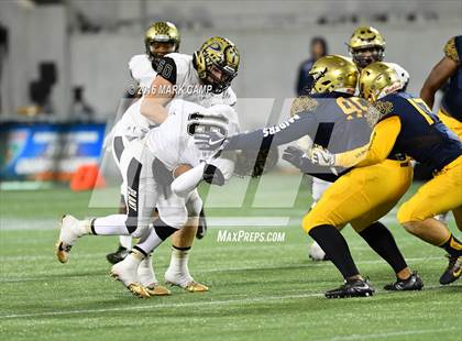 Thumbnail 3 in St. Thomas Aquinas vs. Plant (FHSAA 7A Final) photogallery.