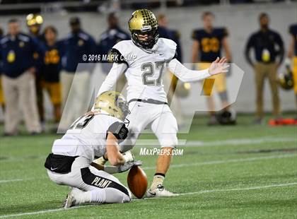 Thumbnail 3 in St. Thomas Aquinas vs. Plant (FHSAA 7A Final) photogallery.