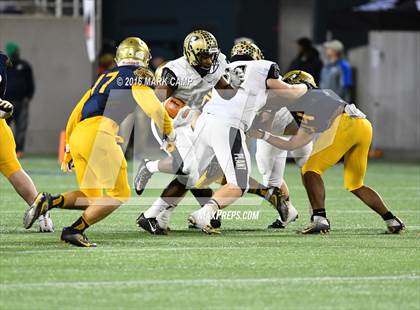 Thumbnail 3 in St. Thomas Aquinas vs. Plant (FHSAA 7A Final) photogallery.