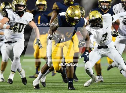 Thumbnail 3 in St. Thomas Aquinas vs. Plant (FHSAA 7A Final) photogallery.