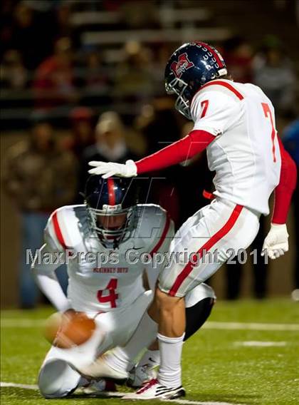 Thumbnail 1 in Boyd vs. Richardson (5A Region 2 Bi-District Playoffs) photogallery.
