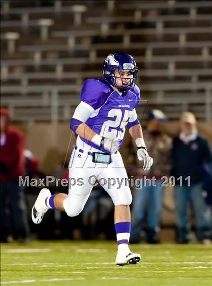 Thumbnail 3 in Boyd vs. Richardson (5A Region 2 Bi-District Playoffs) photogallery.