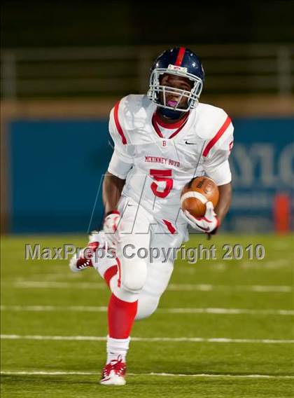 Thumbnail 2 in Boyd vs. Richardson (5A Region 2 Bi-District Playoffs) photogallery.