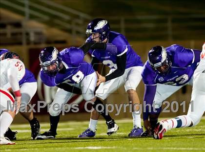 Thumbnail 1 in Boyd vs. Richardson (5A Region 2 Bi-District Playoffs) photogallery.