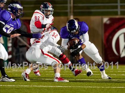 Thumbnail 2 in Boyd vs. Richardson (5A Region 2 Bi-District Playoffs) photogallery.