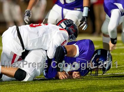 Thumbnail 3 in Boyd vs. Richardson (5A Region 2 Bi-District Playoffs) photogallery.