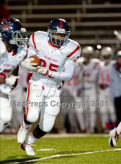 Thumbnail 2 in Boyd vs. Richardson (5A Region 2 Bi-District Playoffs) photogallery.