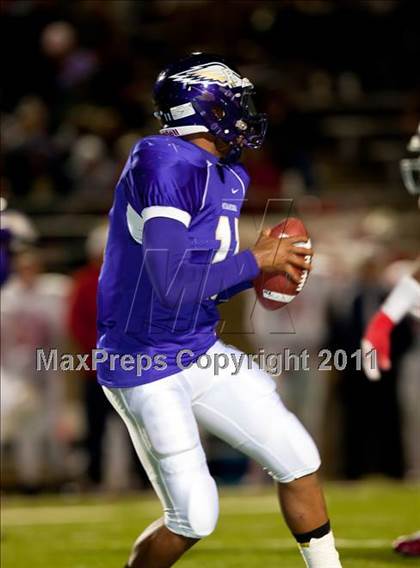 Thumbnail 3 in Boyd vs. Richardson (5A Region 2 Bi-District Playoffs) photogallery.