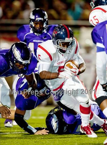 Thumbnail 3 in Boyd vs. Richardson (5A Region 2 Bi-District Playoffs) photogallery.