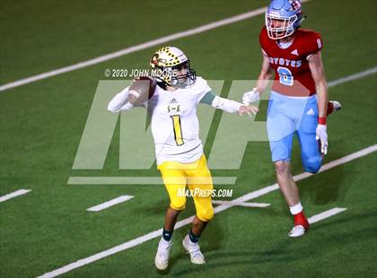 Thumbnail 2 in Borden County vs. Springlake-Earth (UIL 1A 6 Man Regional Playoff) photogallery.