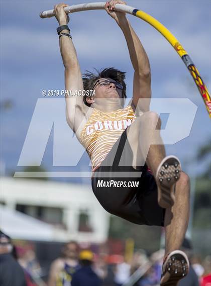 Thumbnail 1 in Arcadia Invitational photogallery.