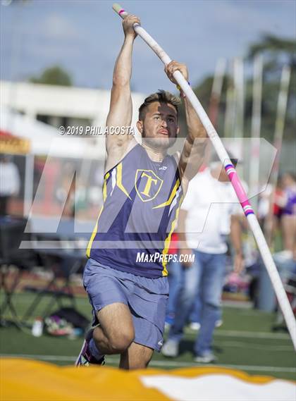 Thumbnail 1 in Arcadia Invitational photogallery.