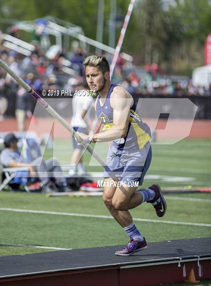 Thumbnail 2 in Arcadia Invitational photogallery.