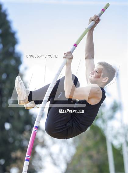 Thumbnail 3 in Arcadia Invitational photogallery.