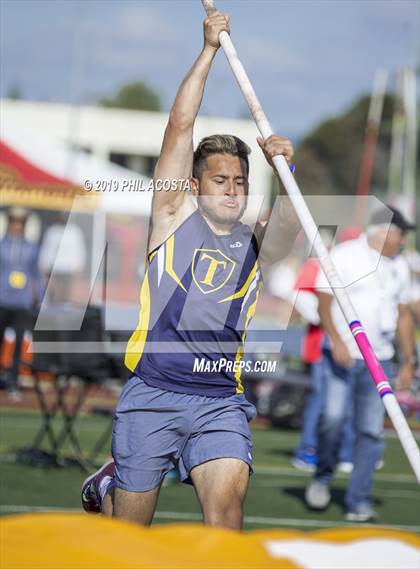 Thumbnail 3 in Arcadia Invitational photogallery.