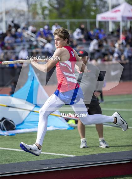 Thumbnail 3 in Arcadia Invitational photogallery.