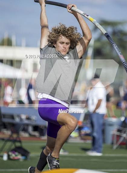 Thumbnail 3 in Arcadia Invitational photogallery.