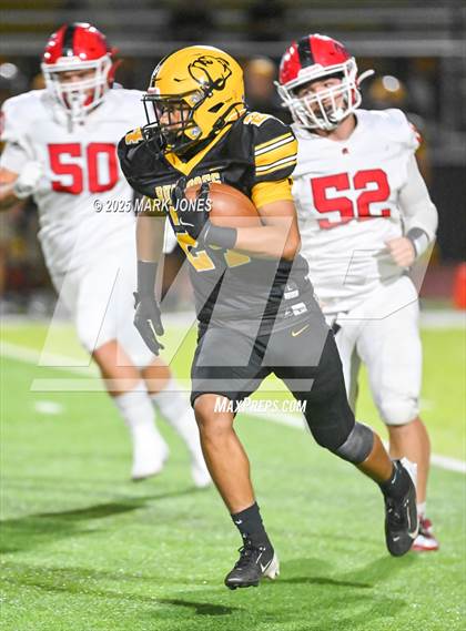 Thumbnail 3 in Paradise Valley @ Goldwater (Senior Night) photogallery.