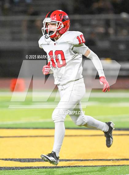 Thumbnail 2 in Paradise Valley @ Goldwater (Senior Night) photogallery.