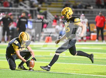 Thumbnail 2 in Paradise Valley @ Goldwater (Senior Night) photogallery.