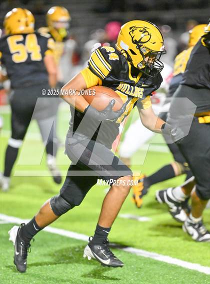 Thumbnail 2 in Paradise Valley @ Goldwater (Senior Night) photogallery.