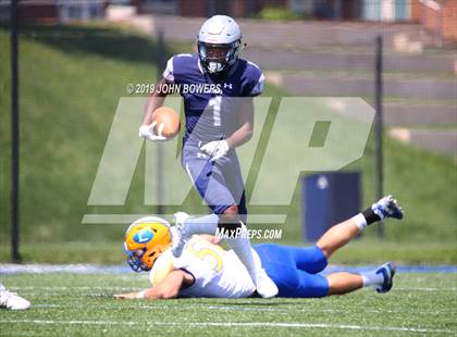 Thumbnail 2 in Loyola Blakefield @ Gilman photogallery.