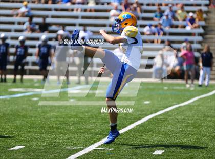 Thumbnail 1 in Loyola Blakefield @ Gilman photogallery.