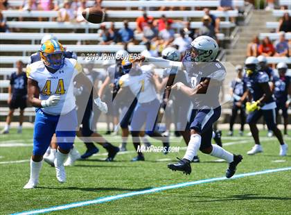 Thumbnail 3 in Loyola Blakefield @ Gilman photogallery.