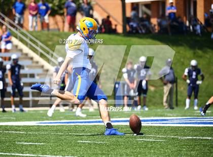 Thumbnail 2 in Loyola Blakefield @ Gilman photogallery.