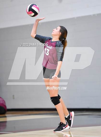 Thumbnail 2 in Nocona @ Poolville photogallery.