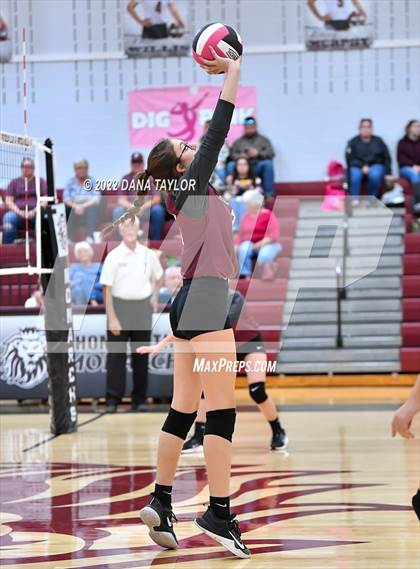 Thumbnail 2 in Nocona @ Poolville photogallery.