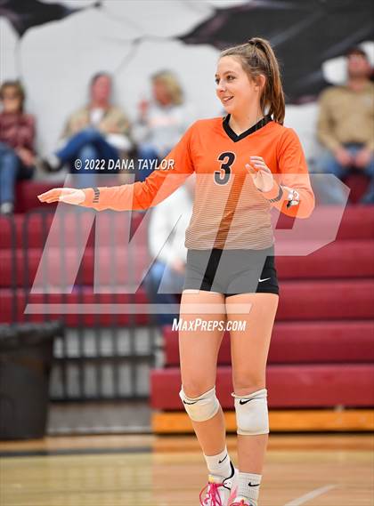 Thumbnail 2 in Nocona @ Poolville photogallery.