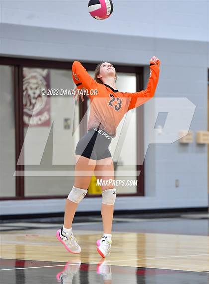 Thumbnail 2 in Nocona @ Poolville photogallery.