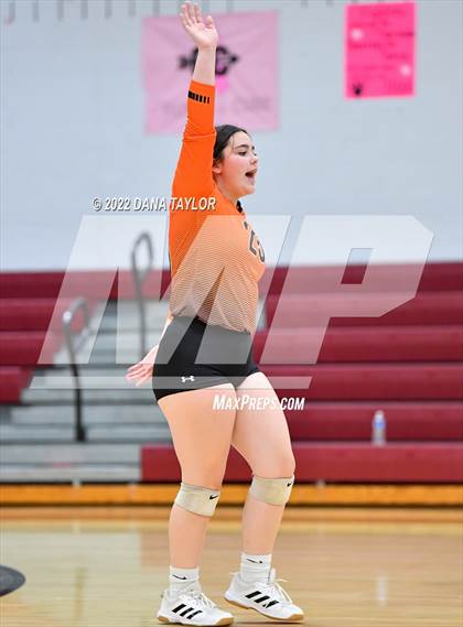 Thumbnail 3 in Nocona @ Poolville photogallery.