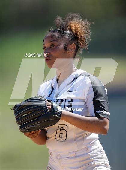 Thumbnail 1 in JV: Whitman @ Blake photogallery.