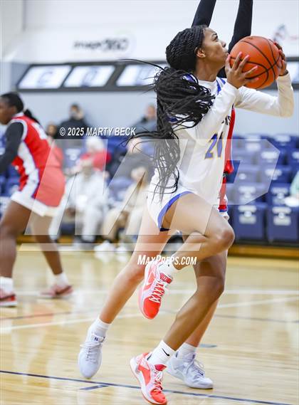 Thumbnail 2 in Bishop Miege vs John Burroughs (Sophie Cunningham Classic) photogallery.