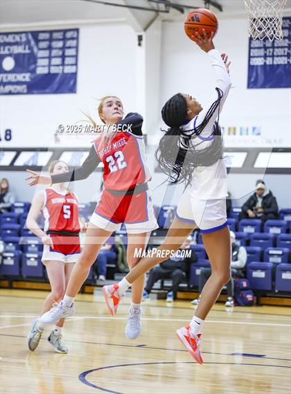 Thumbnail 2 in Bishop Miege vs John Burroughs (Sophie Cunningham Classic) photogallery.