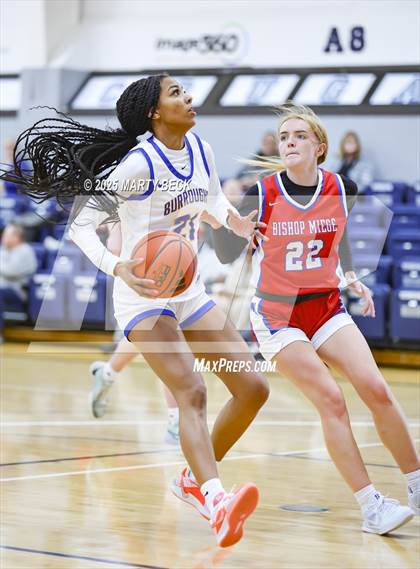 Thumbnail 3 in Bishop Miege vs John Burroughs (Sophie Cunningham Classic) photogallery.